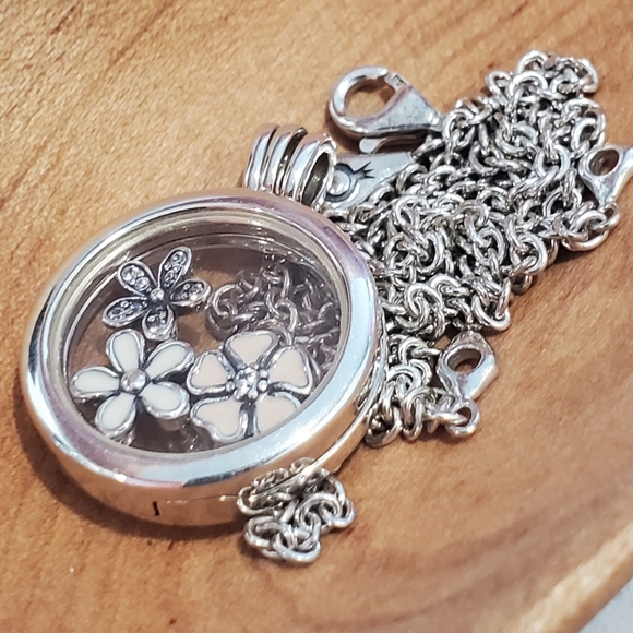 Pandora Floating Locket Necklace - Picture 10 of 14